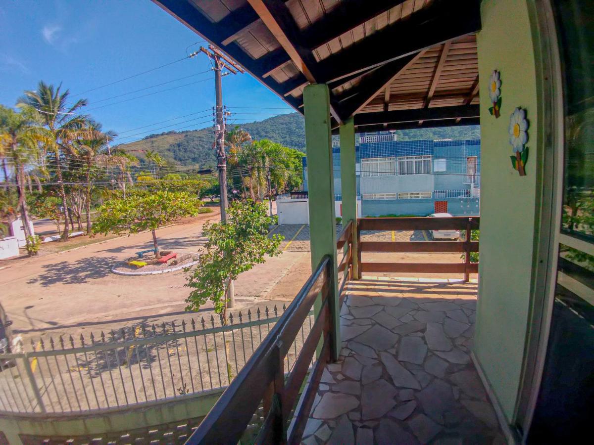 Apartamento De Maranduba: Beachfront With Private Bbq